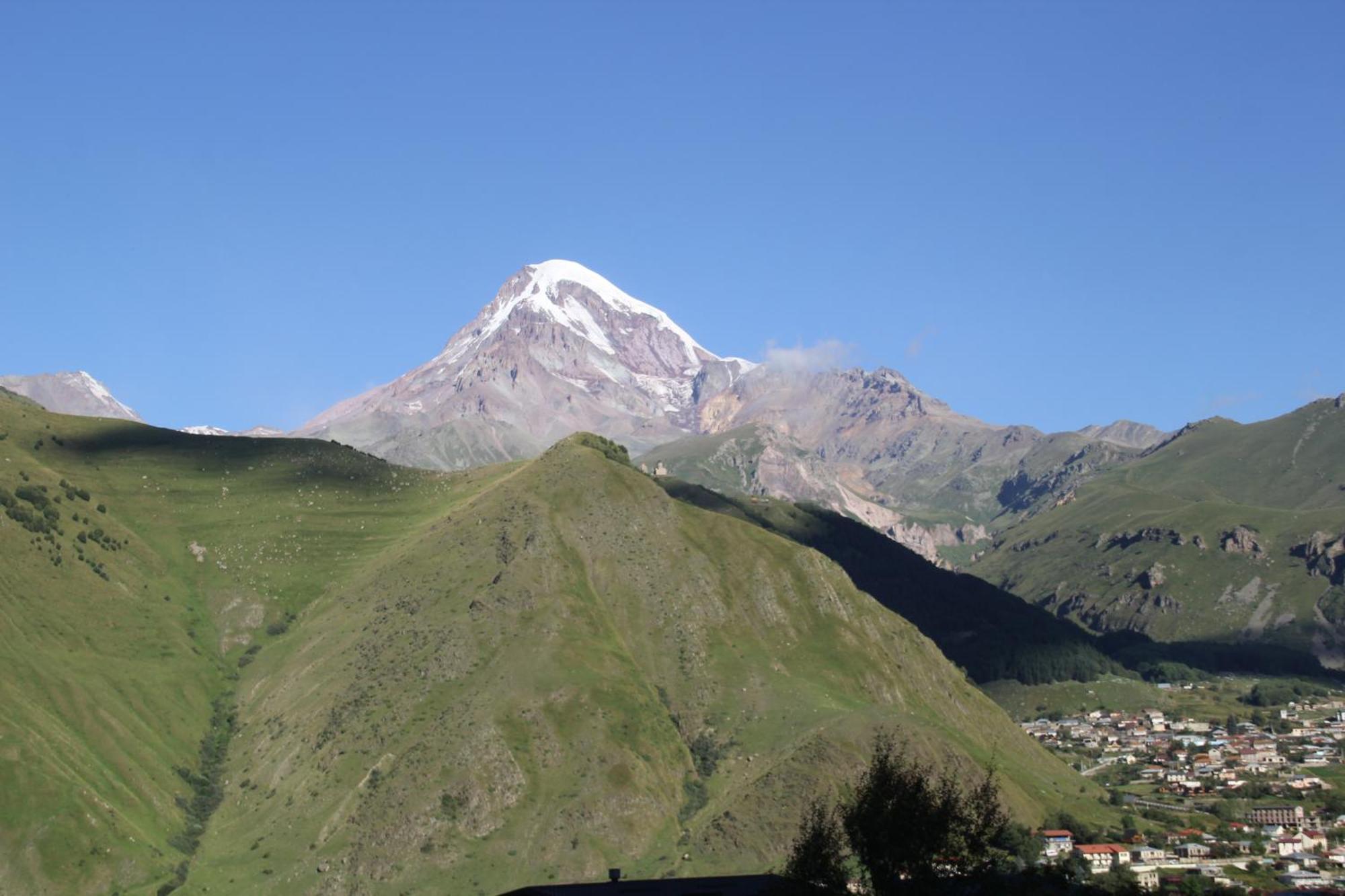 Melodia Kazbegi Hotel Buitenkant foto